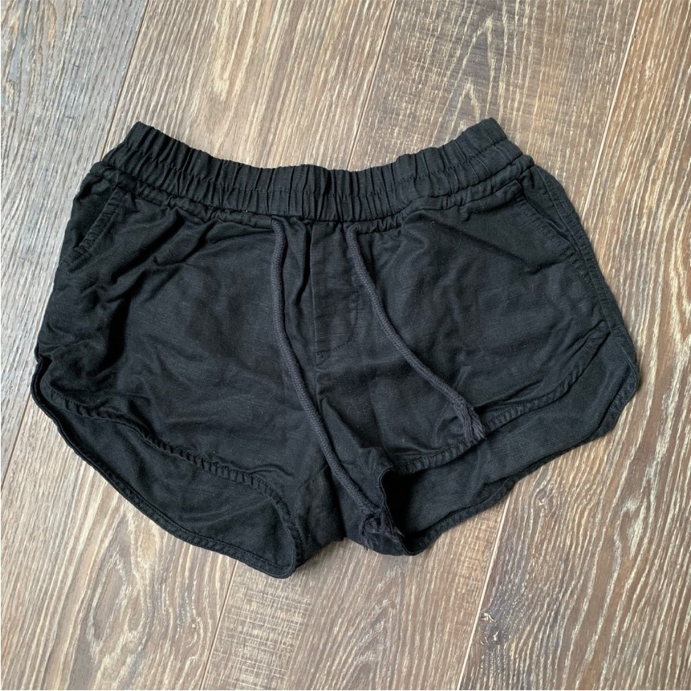 Wilfred Free linen black shorts small